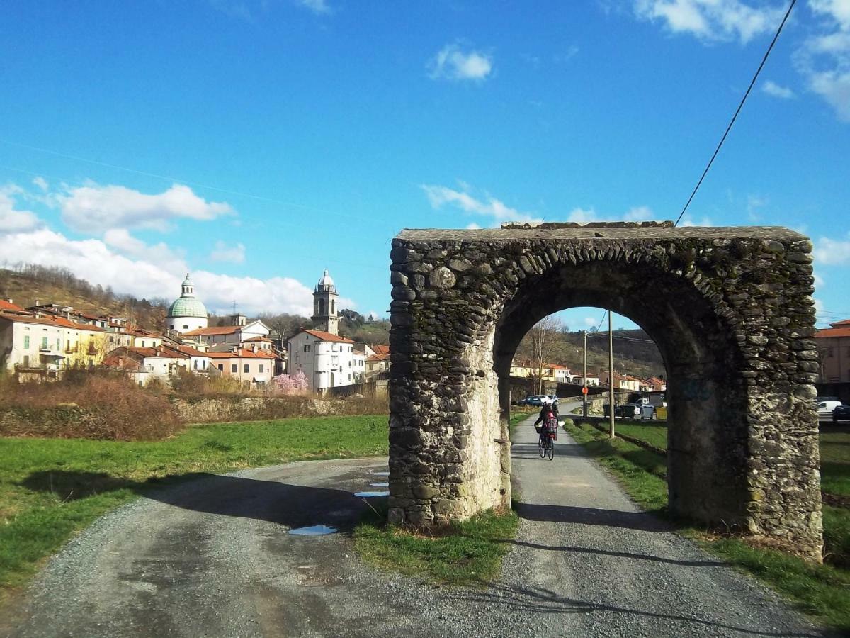 Ai Chiosi Affittacamere Pontremoli Exteriér fotografie