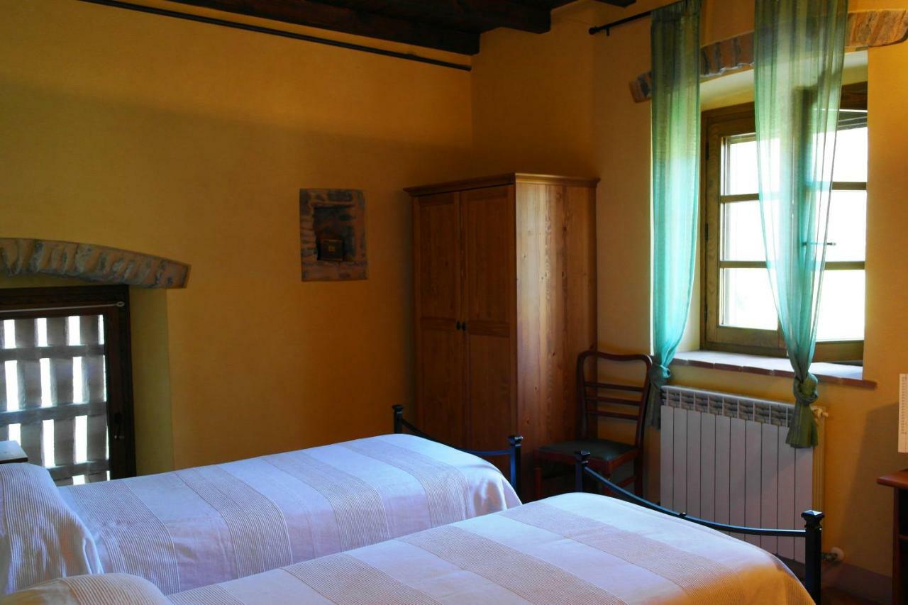 Ai Chiosi Affittacamere Pontremoli Exteriér fotografie